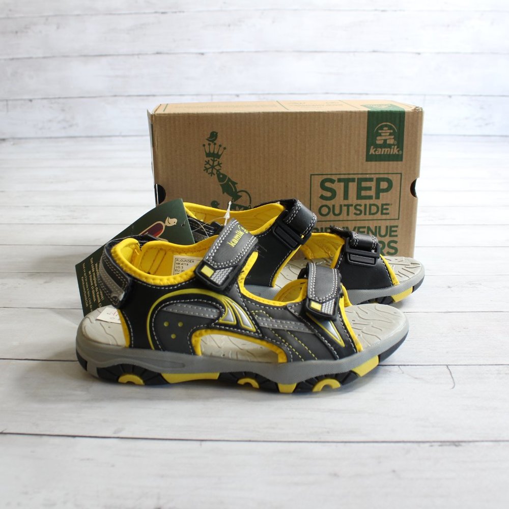 Kamik Boys Casual Sandals Youth Size 3 Black Gray Yellow Active